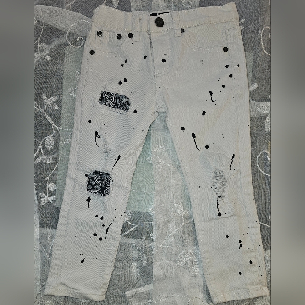 Trestles Supply Co. Paint splatter distressed pants kids size 6